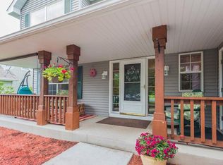 2135 Ormond Dr, Shakopee, MN 55379