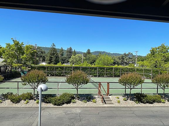 3rd image of 1988 Yountville Cross Rd
