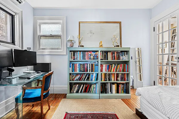 Sold by Compass | media 20