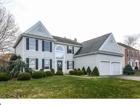 516 Fawn Hl, Langhorne, PA 19047