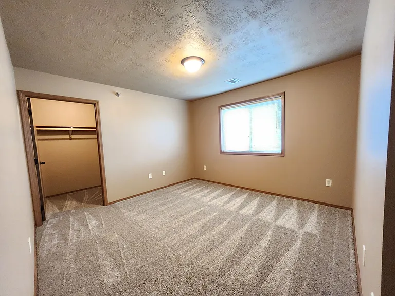 Sunrise Apartments — Photo 12