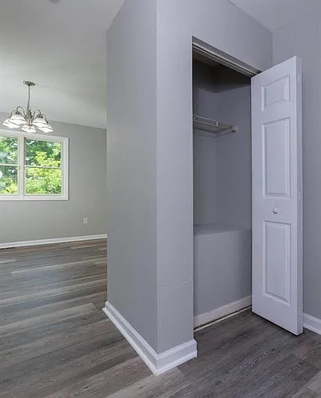 1041 Oberlin Rd — Photo 11