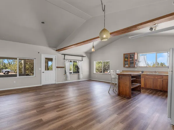 1088 SE Acacia Ln, Prineville, OR 97754