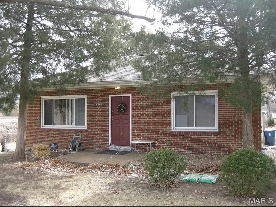 1366 Trampe Ave