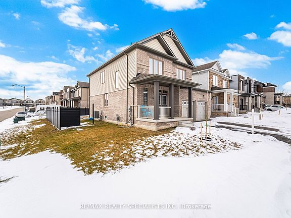 4th image of 9 Gilham Way E