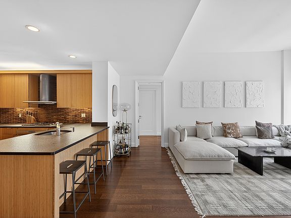 4th image of 70 Little West St APT 11N