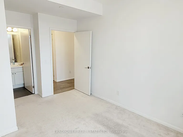 540 Bur Oak Ave #227 — Photo 16