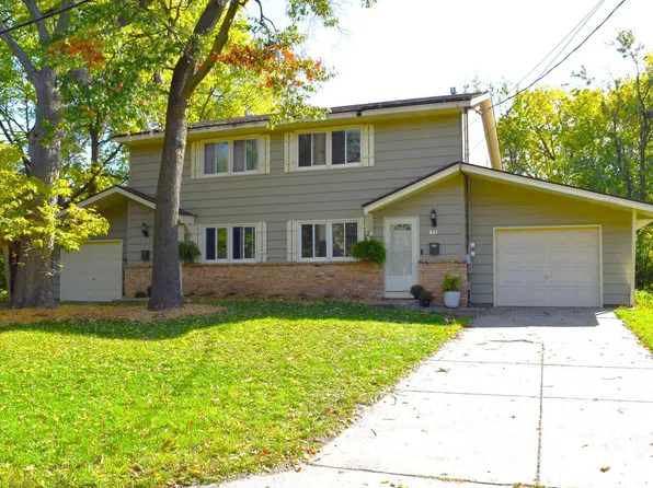 819 & 821 55th Ave N, Minneapolis, MN 55430