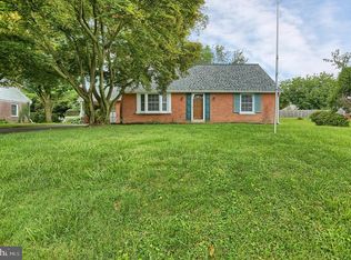 1504 Springside Dr, Lancaster, PA