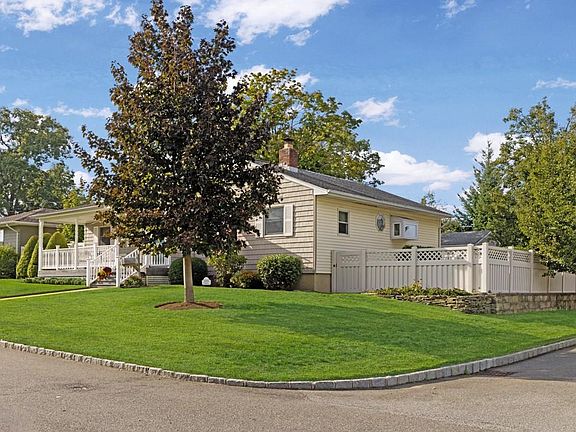 2nd image of 1040 4th Street