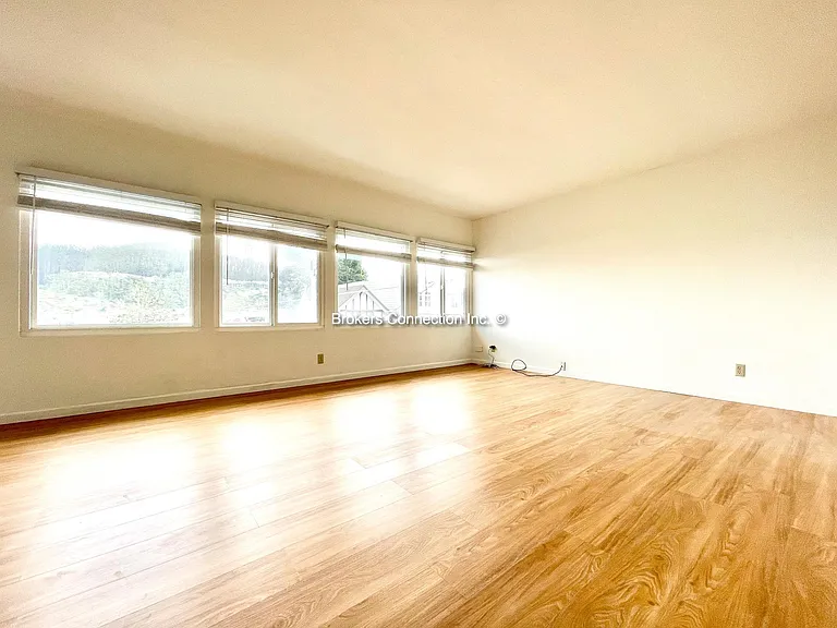 1649 12th Ave #8 — Photo 9