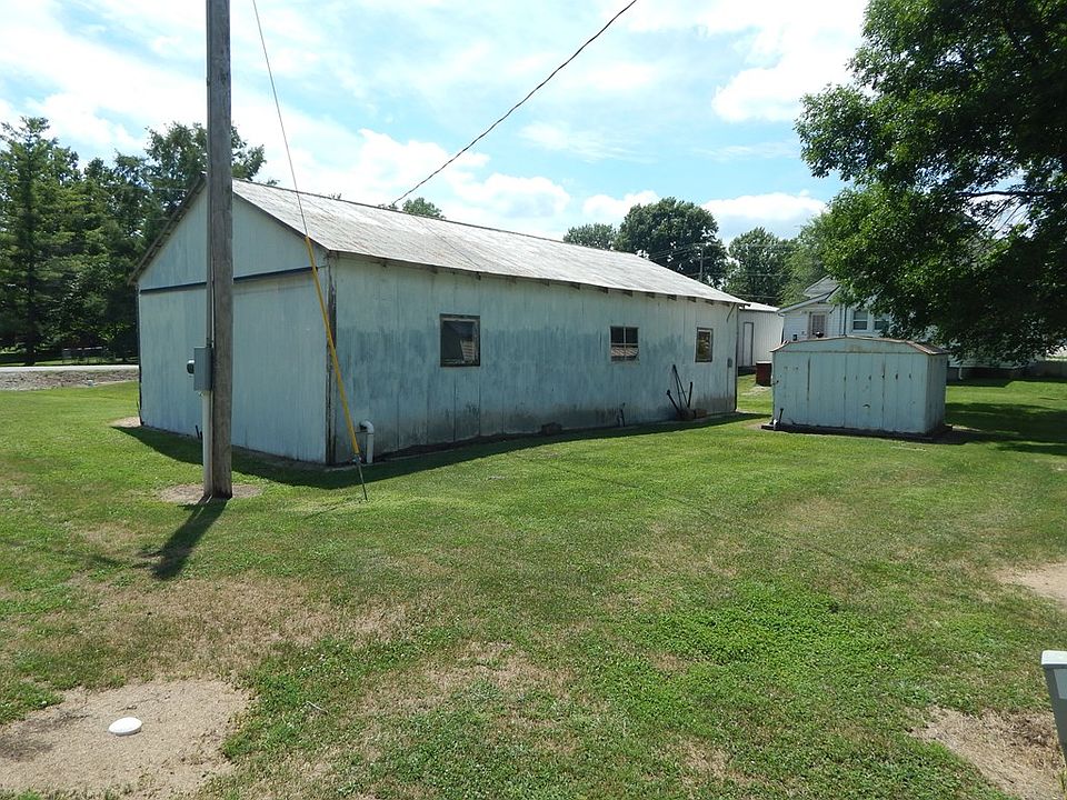 2nd image of 211 N Shelby St