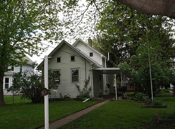 4th image of 2035 W 1st St