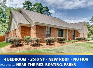 602 Bay Park Dr, Brandon, MS 39047