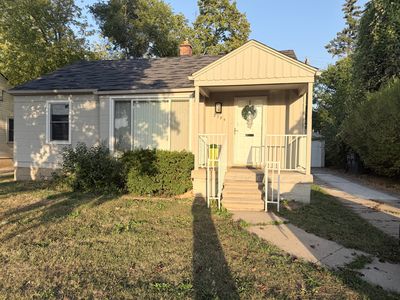 3754 Greenfield Rd, Berkley, MI, 48072