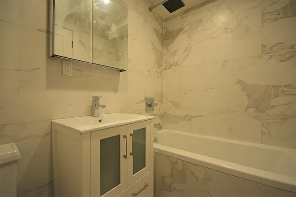 Rented by Citi Habitats | media 23