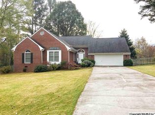 122 Camille St, Scottsboro, AL 35769