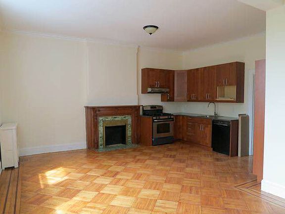 3rd image of 109 Macdonough St #4