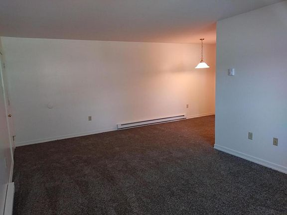 3rd image of 475 E 5th Ave