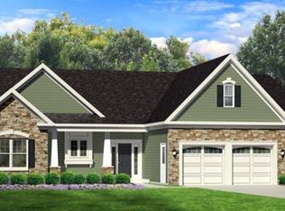 13 W Bluff Ln, Holiday Island, AR 72631