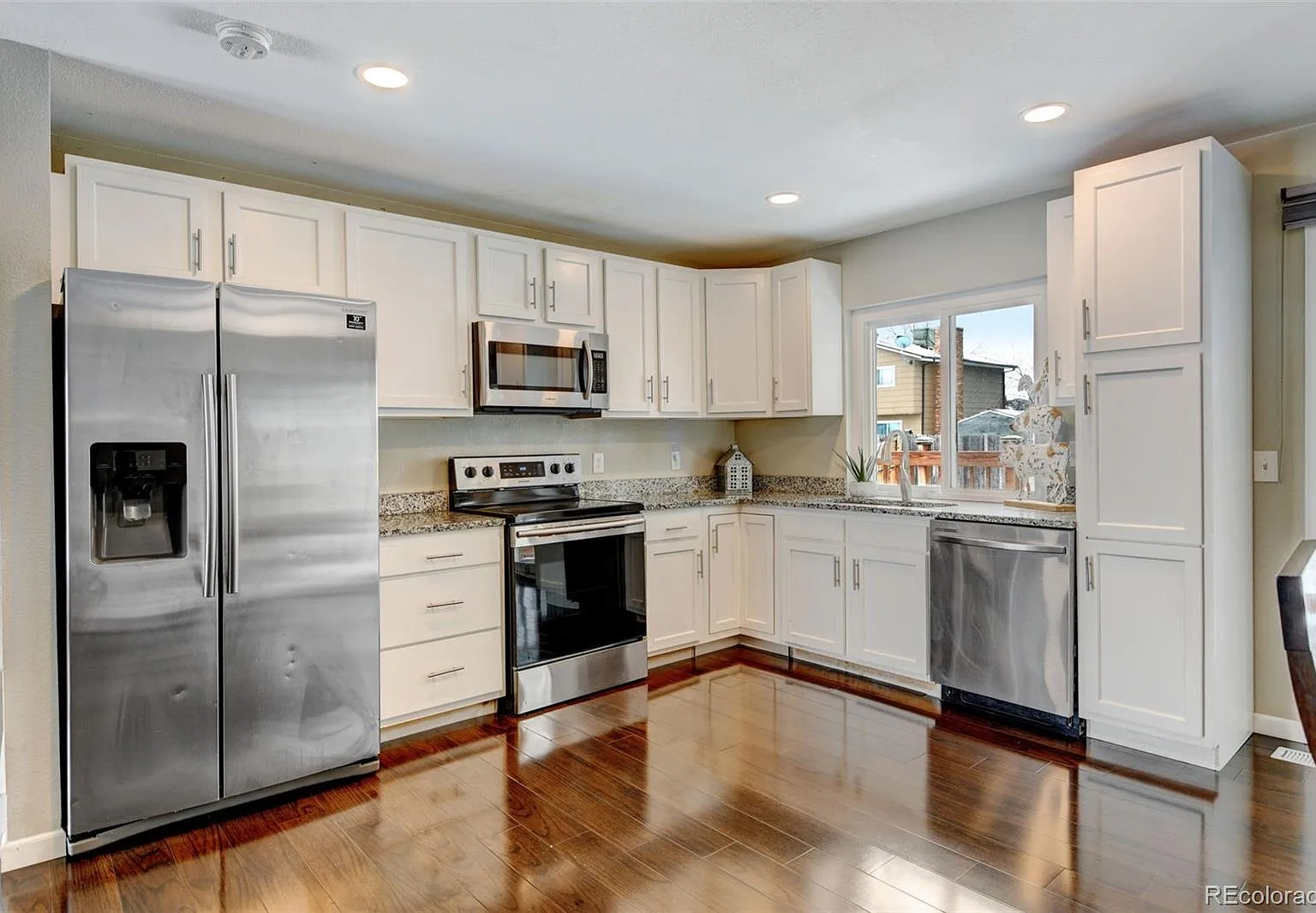 4 bed, 2.0 bath, 1753 sqft, $2,800 — Photo 3