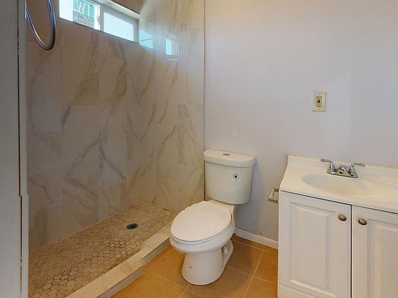 5th image of 83562 Manzanita Ave