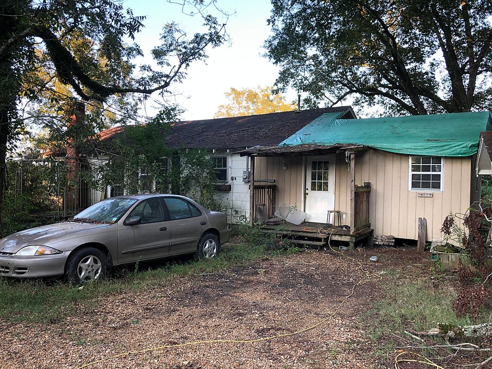 2nd image of 60037 Maxey Dr