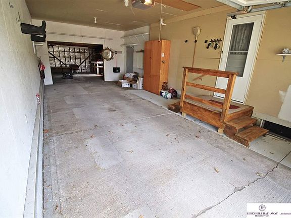 4th image of 1832 N Somers Ave