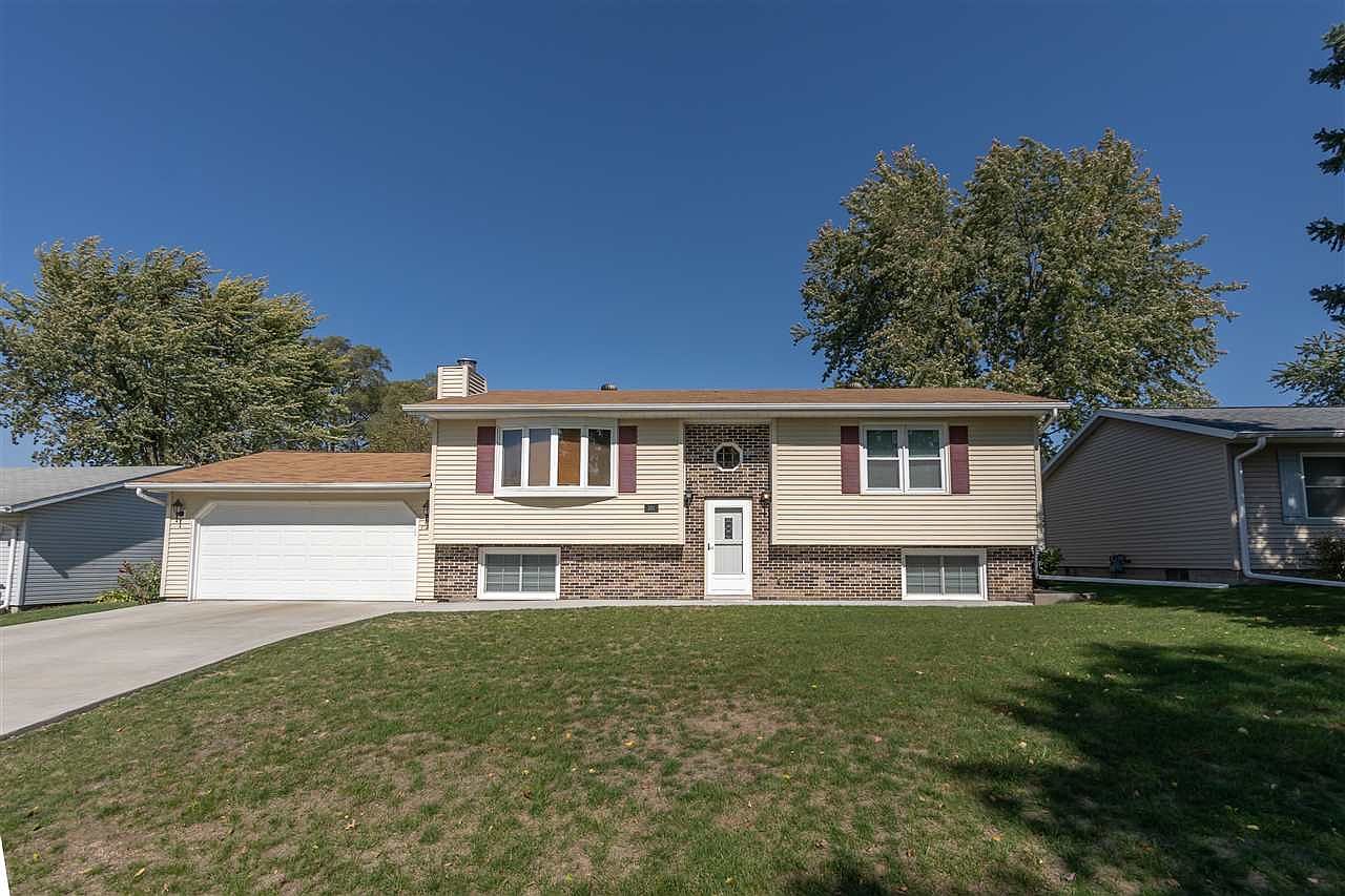 301 Shirley Ave, Elk Run Heights, IA 50707 Zillow