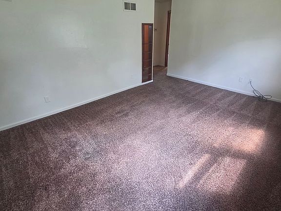 2nd image of 535-5355 W 10th St #535-1/2