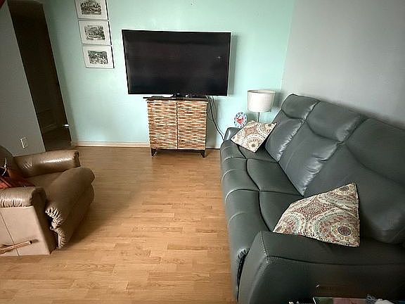 2nd image of 424 Johnson Ave APT 7