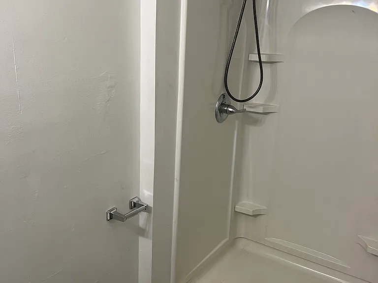 93 N Main St #5 — Photo 3