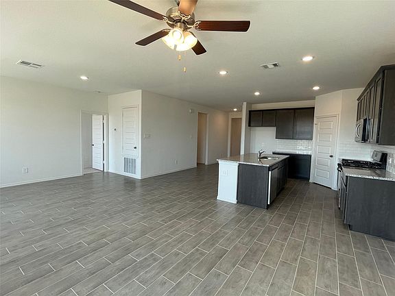 5th image of 9669 Caney Trails Rd