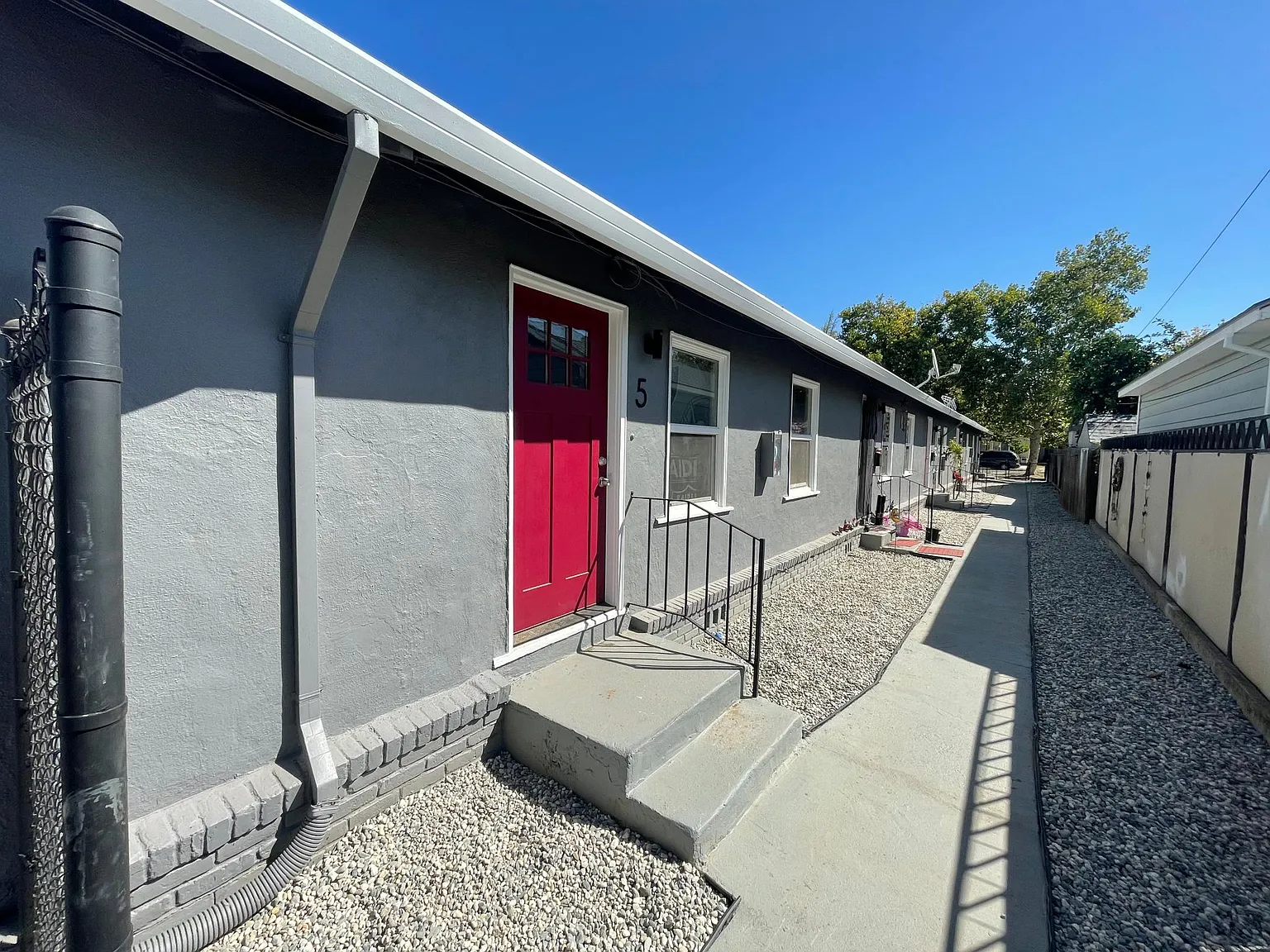 1 bed, 700 sqft, $1,400 — Photo 2