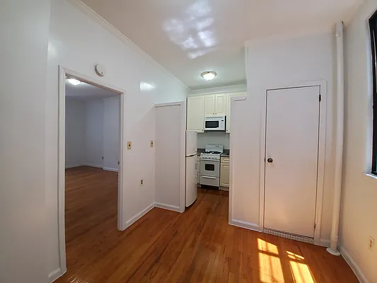 Rented by Corcoran | media 7