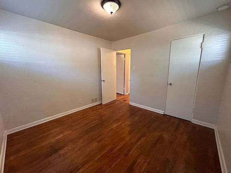 3141 W 21st Ave — Photo 24