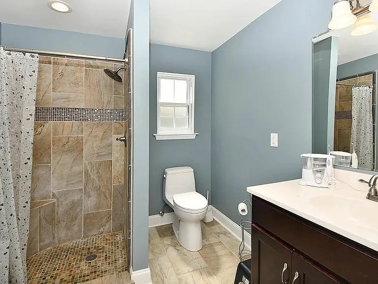 800 S Moore Rd — Photo 11