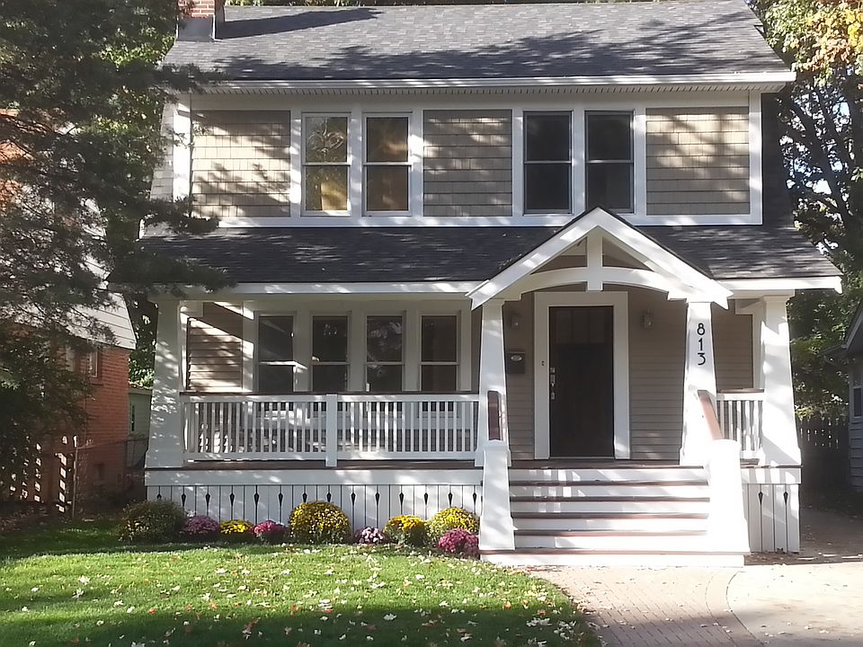 1st image of 813 Forest Ave