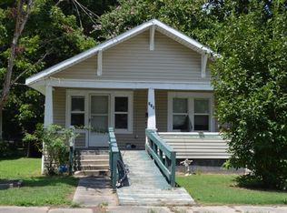 216 S Mulberry St, Dexter, MO 63841