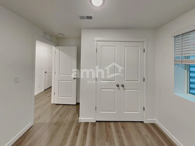 320 N Addison Way — Photo 10