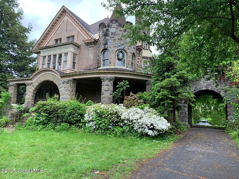 2nd image of 1077 University Place