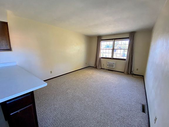 4th image of 4037-4047 W 38th St #2B-1BA