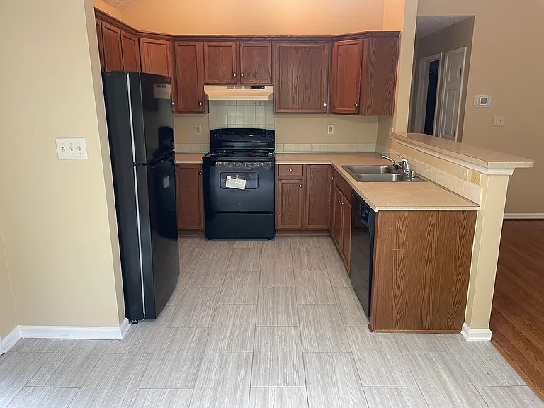 608 Rhodora Rdg — Photo 6