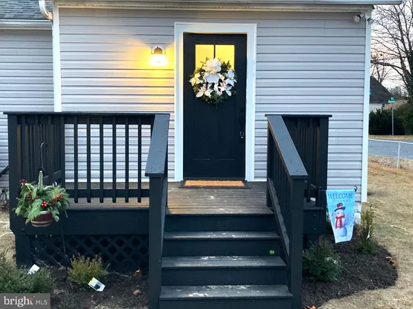 7721 Edgewood Ave, Pasadena, MD 21122