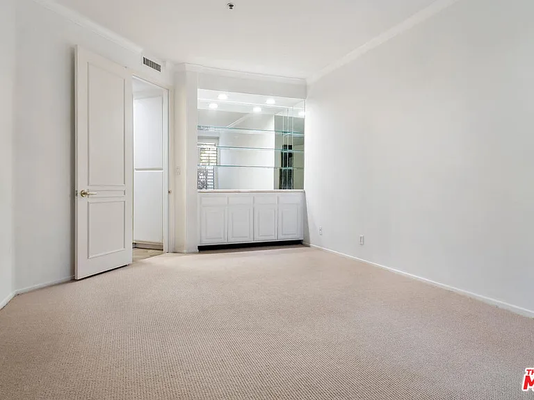 2131 Century Park Ln #118 — Photo 31