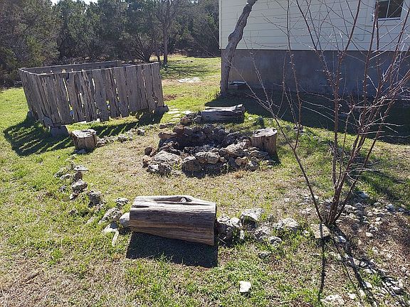 2nd image of 6 Arapaho Ln