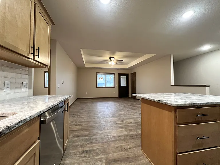 Gateway Place Apartments — Photo 94