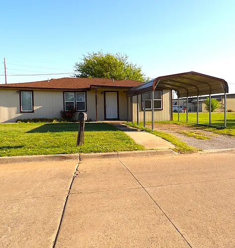 2015 SW Jefferson Ave Photo 1