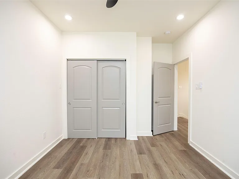 2753 Redrock St #B — Photo 31