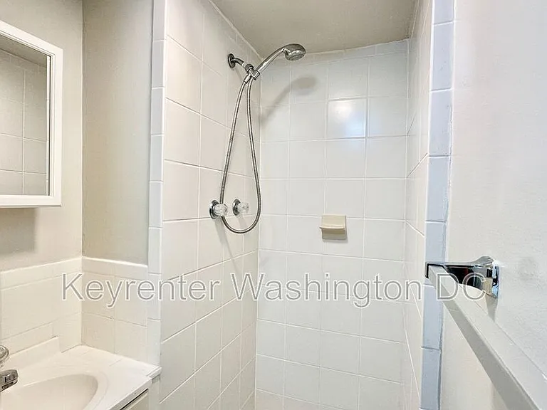 1528 8th St NW — Photo 32